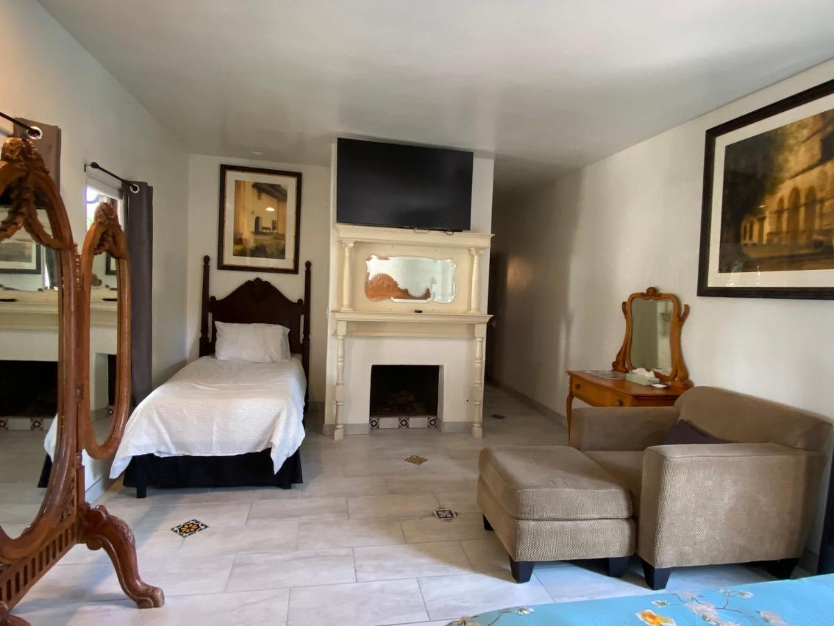 סנטה ברברה Villa Rosa Inn מראה חיצוני תמונה